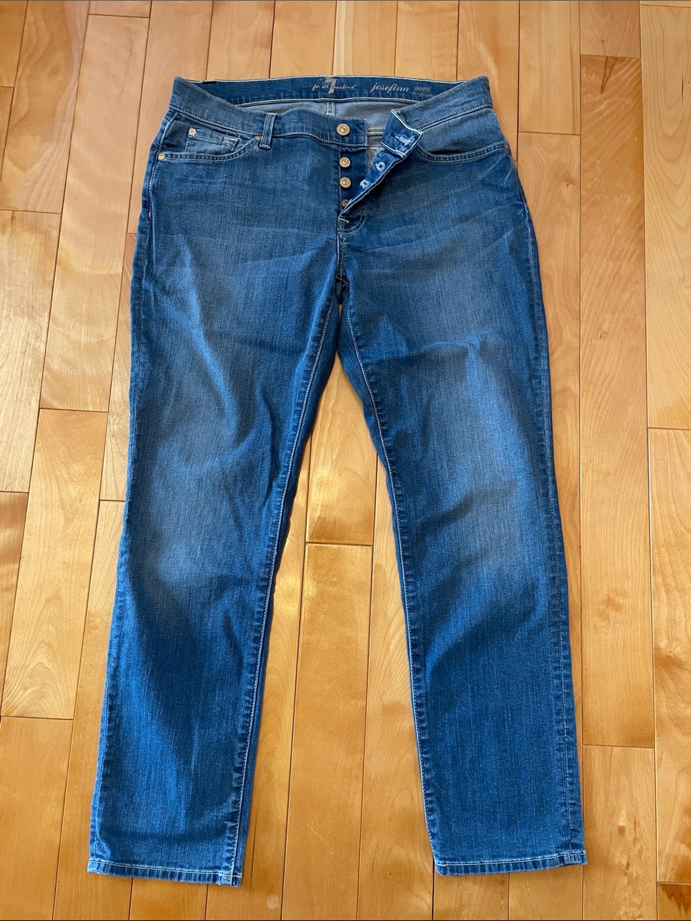 28   7 FOR ALL MANKIND  Josefina Skinny Boyfriend NWOT